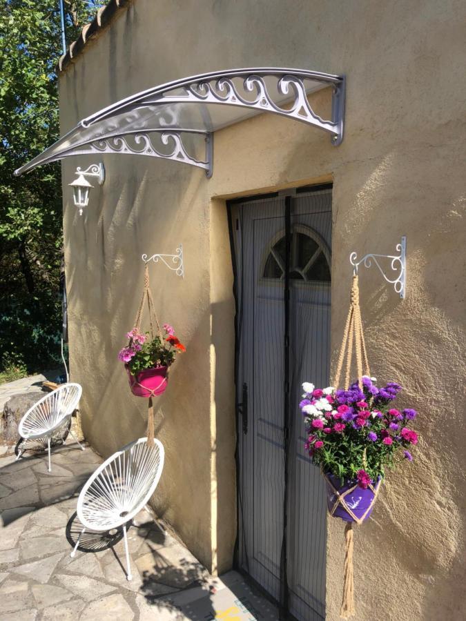 L'Escapade. Entre Aix Et Marseille, Studio Pleine Nature. Fuveau Exteriör bild